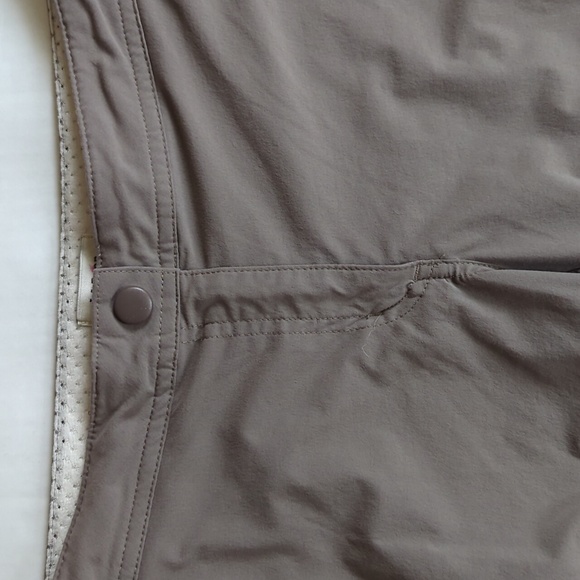 L.L. Bean Comfort Trail Nylon Crop Pants 8P Gray - Picture 12 of 16